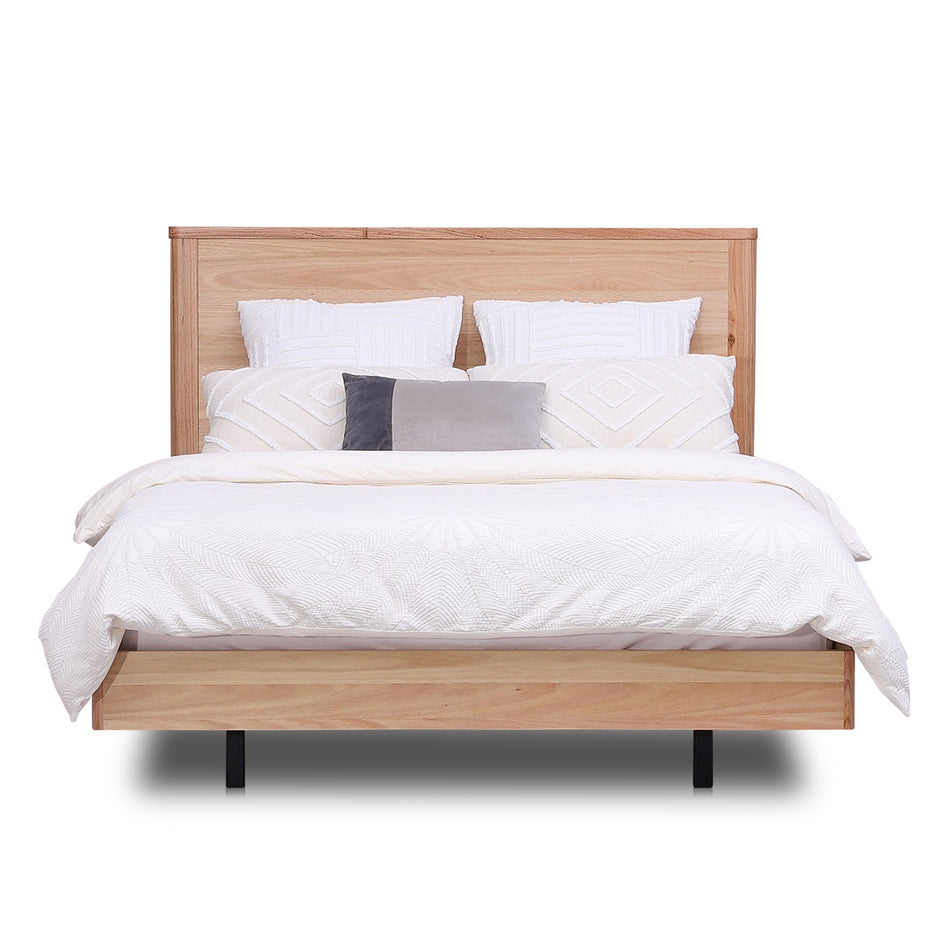 Luca Tasmania Oak Queen Bed