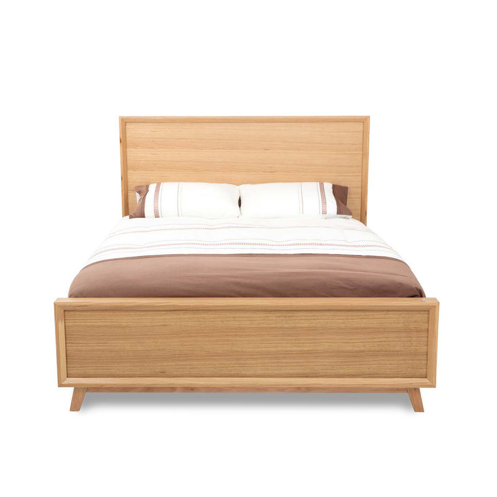 Courtney White Oak Queen Bed