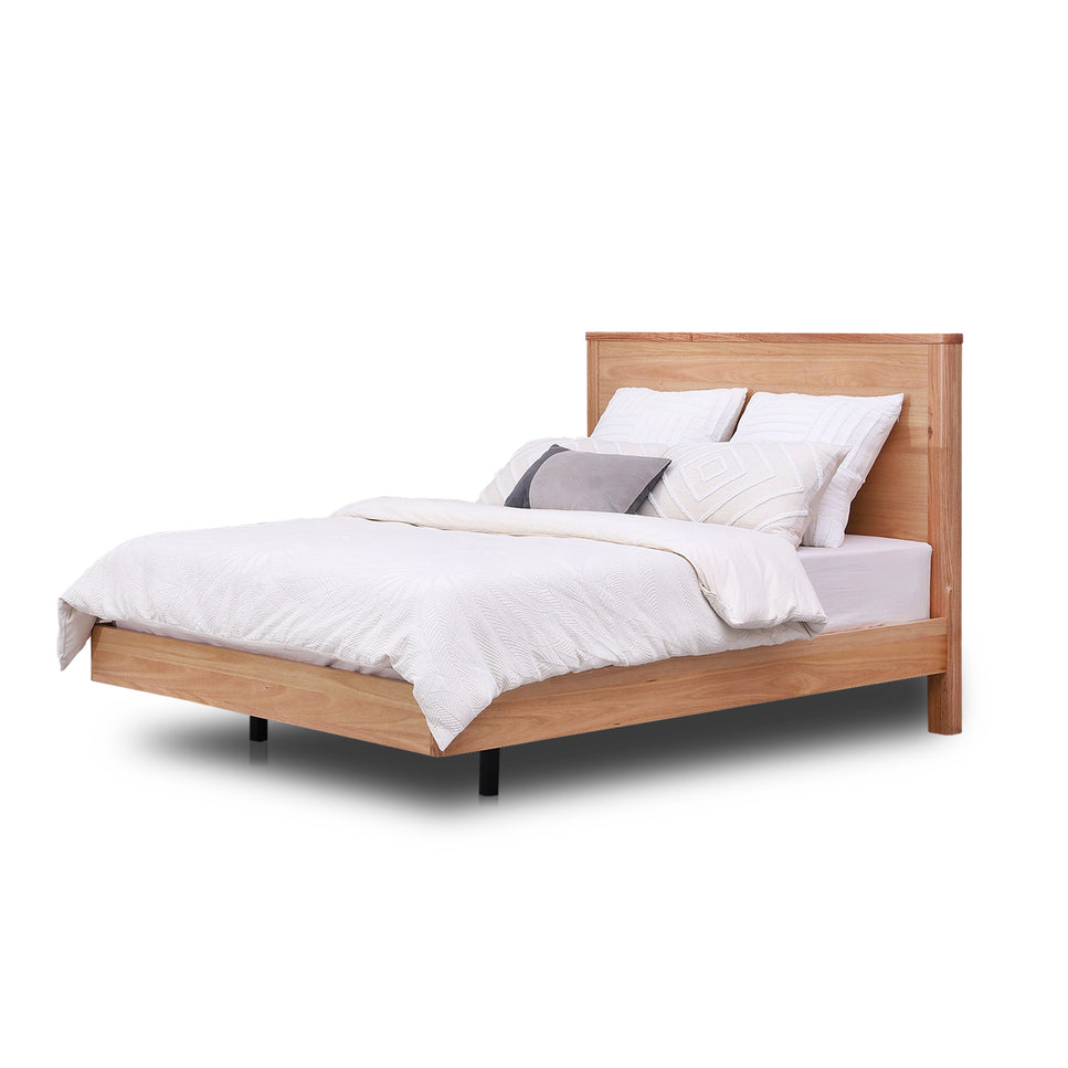 Luca Tasmania Oak Queen Bed