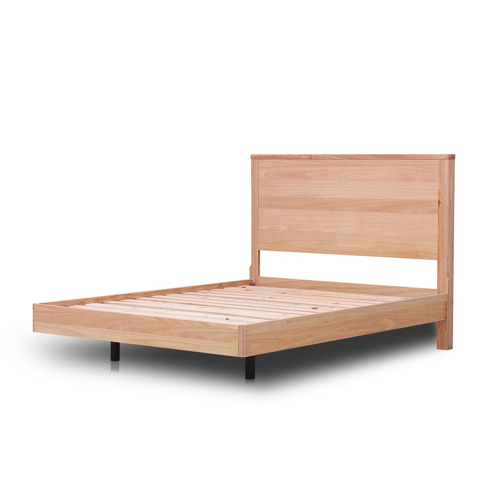 Luca Tasmania Oak Queen Bed