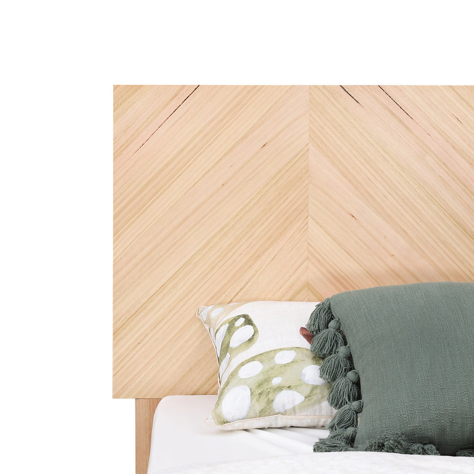 Jazzlyn Queen Bed - NO Lights/USB