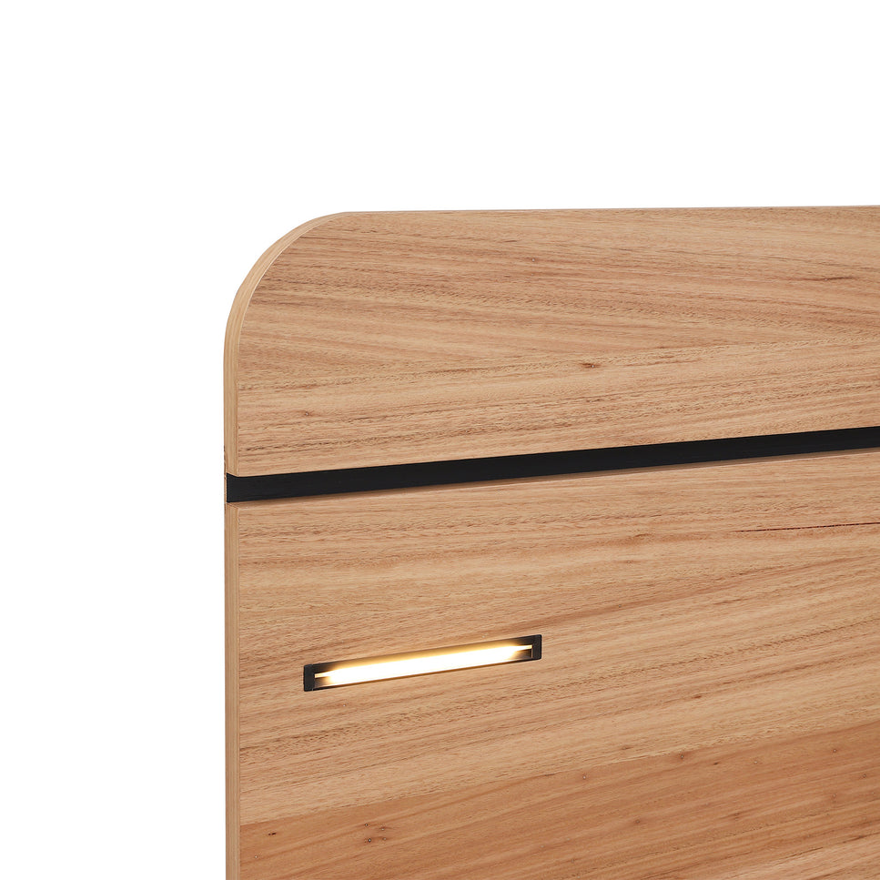 Loyal Queen Bed  - round upper corner